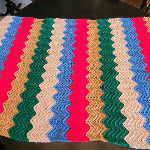 Crocheted Afghan Lap Blanket - Picture 5 of 7